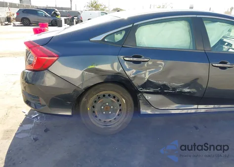 2017 Honda Civic Lx z USA, uszkodzony, nr VIN 2HGFC2F55HH578166